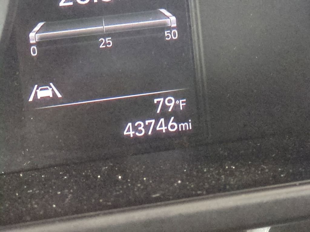 Certified 2022 Hyundai Elantra SE image 20