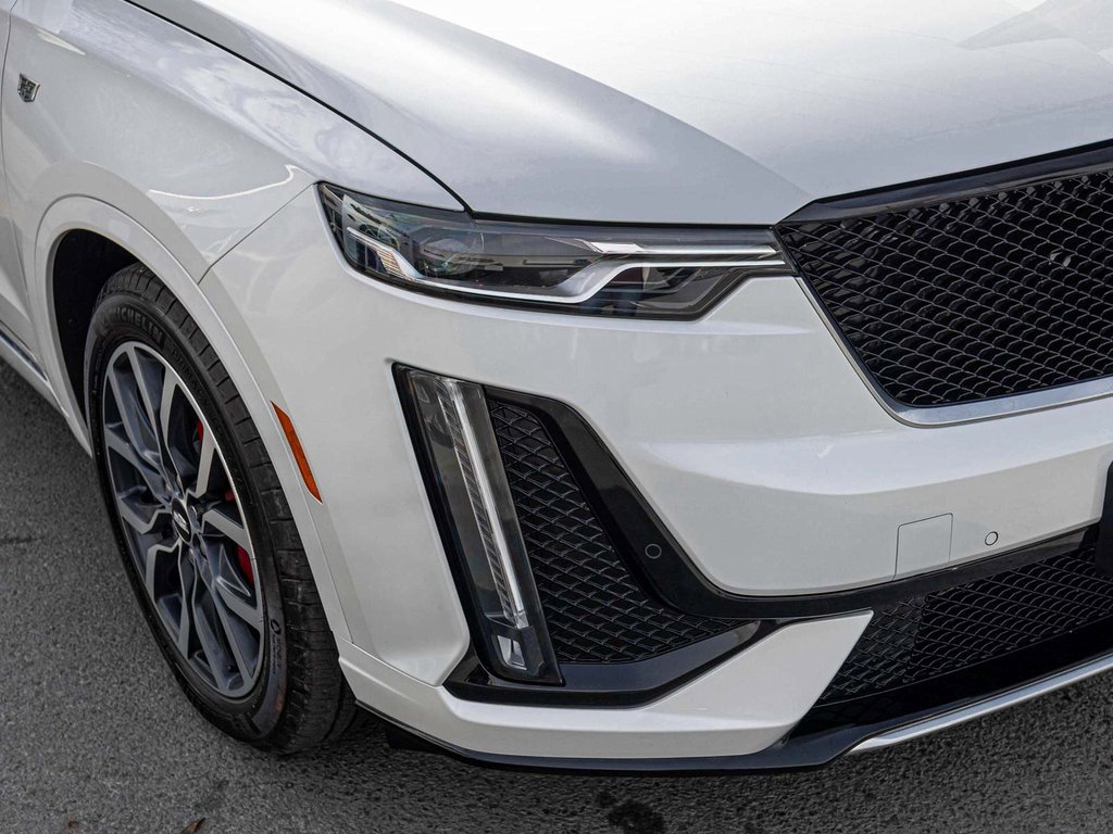 Used 2025 Cadillac XT6 Sport image 38