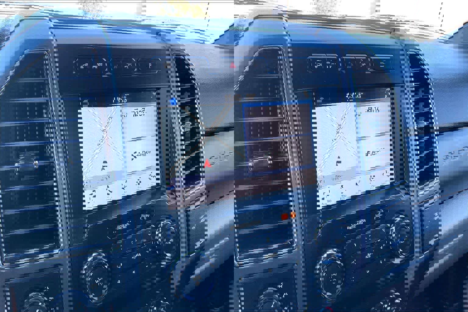 Used 2019 Ford F250 XLT w/ XLT Premium Package image 32