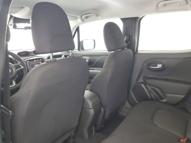 Used 2023 Jeep Renegade Latitude AWD/4WD image 13