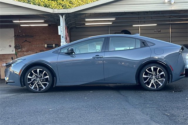 Used 2024 Toyota Prius Prime image 7