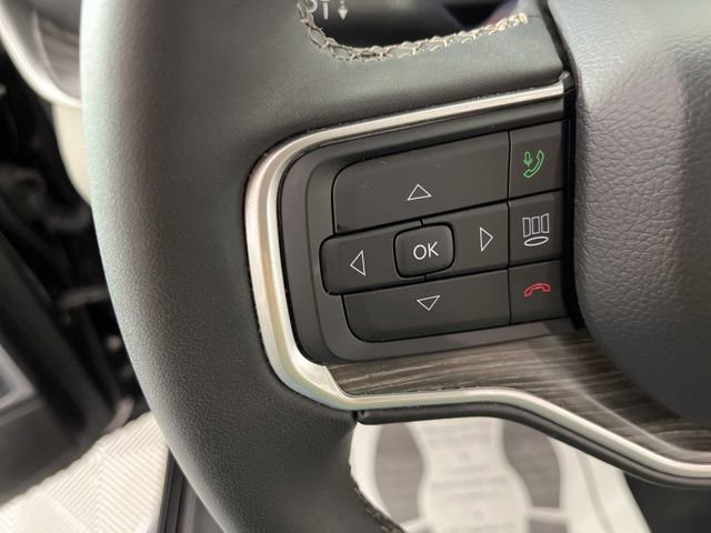 Used 2024 Jeep Wagoneer L Series II w/ Flexible Seating Group image 23