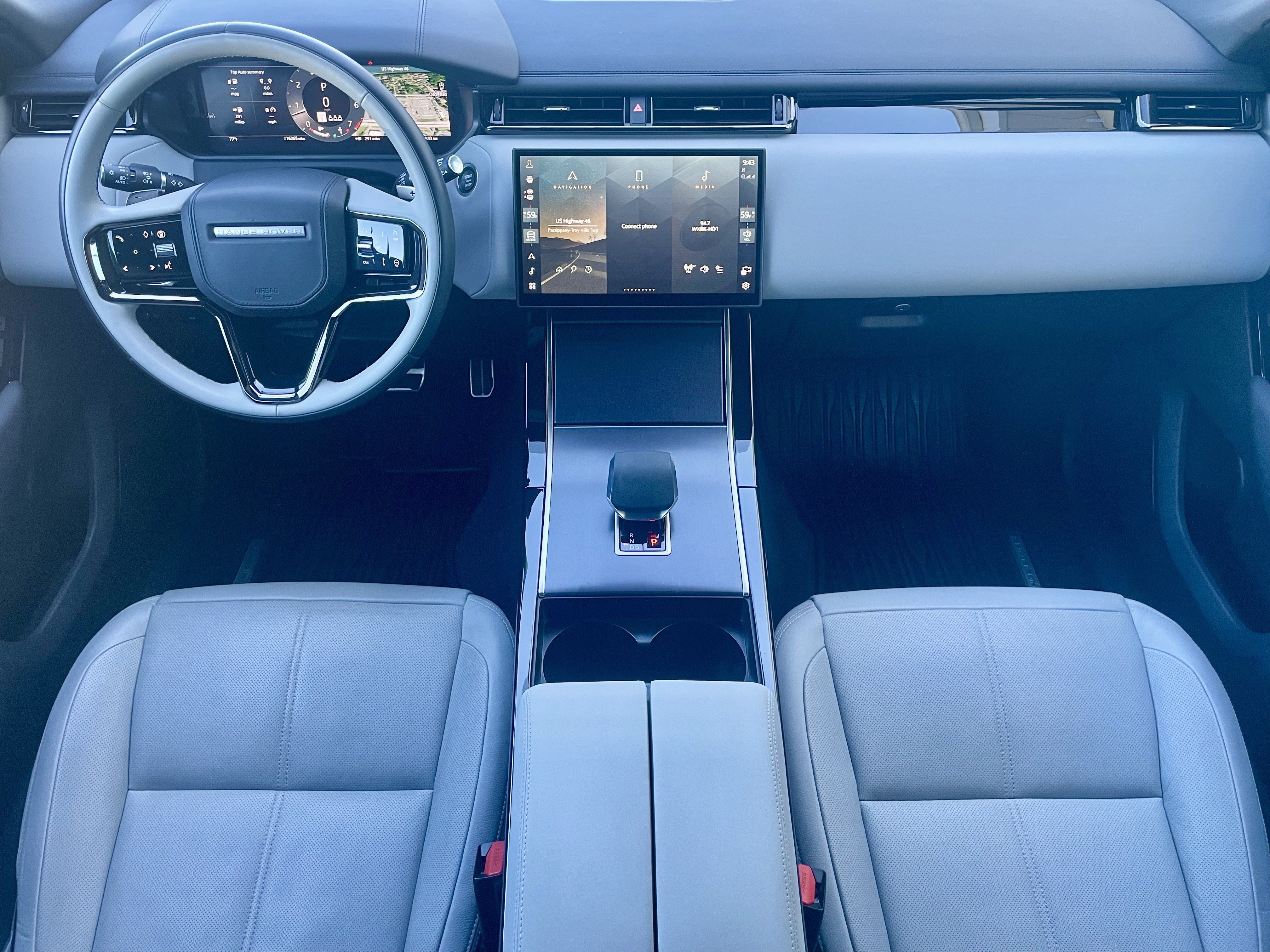 Certified 2026 Land Rover Range Rover Velar Dynamic SE AWD/4WD image 16