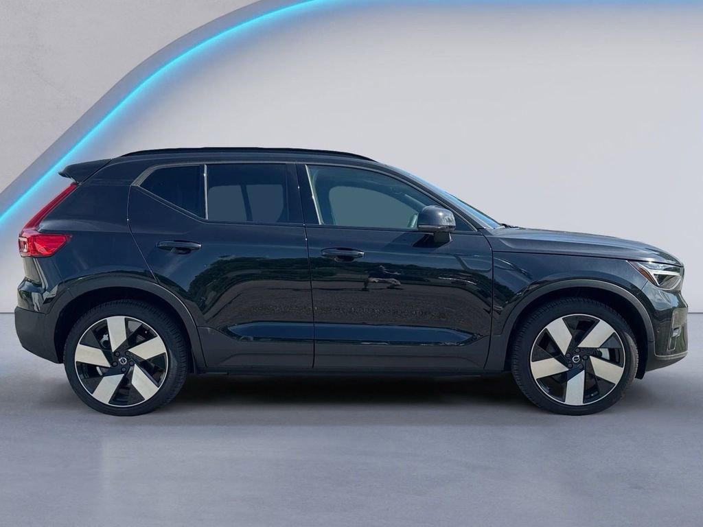 New 2024 Volvo XC40 Recharge Plus w/ Protection Package Premier image 3