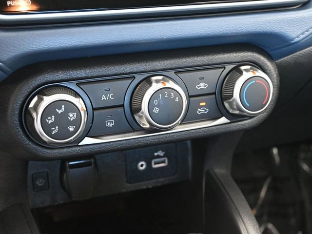 Used 2025 Nissan Versa SV image 24