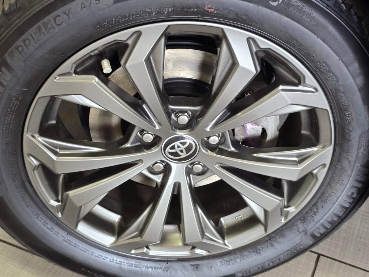Used 2023 Toyota RAV4 Limited AWD/4WD image 11