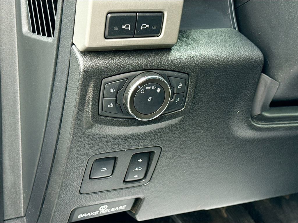 Used 2021 Ford F350 Lariat w/ Lariat Ultimate Package image 9