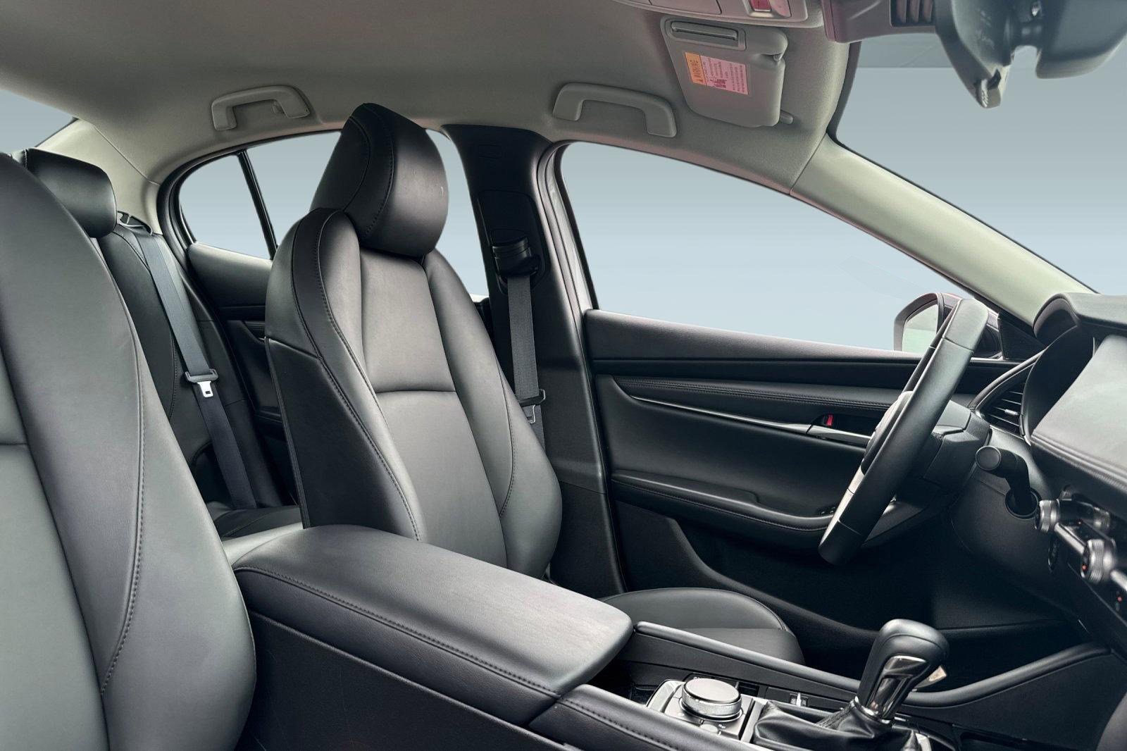 Used 2024 MAZDA MAZDA3 s image 31