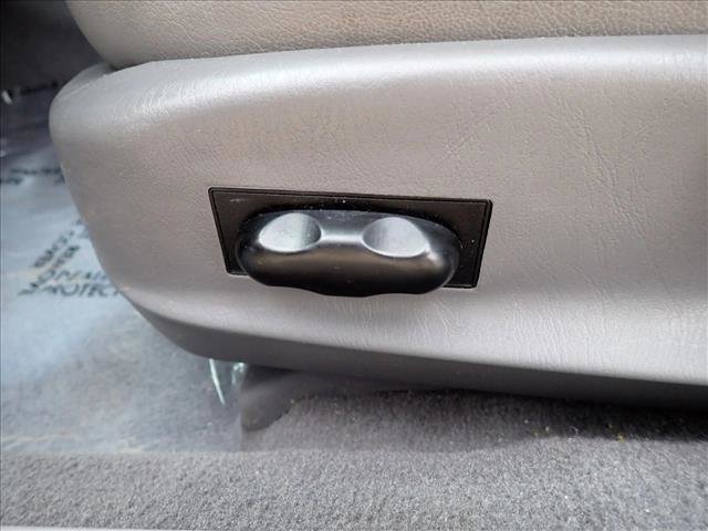 Used 2002 Ford Taurus SES image 11