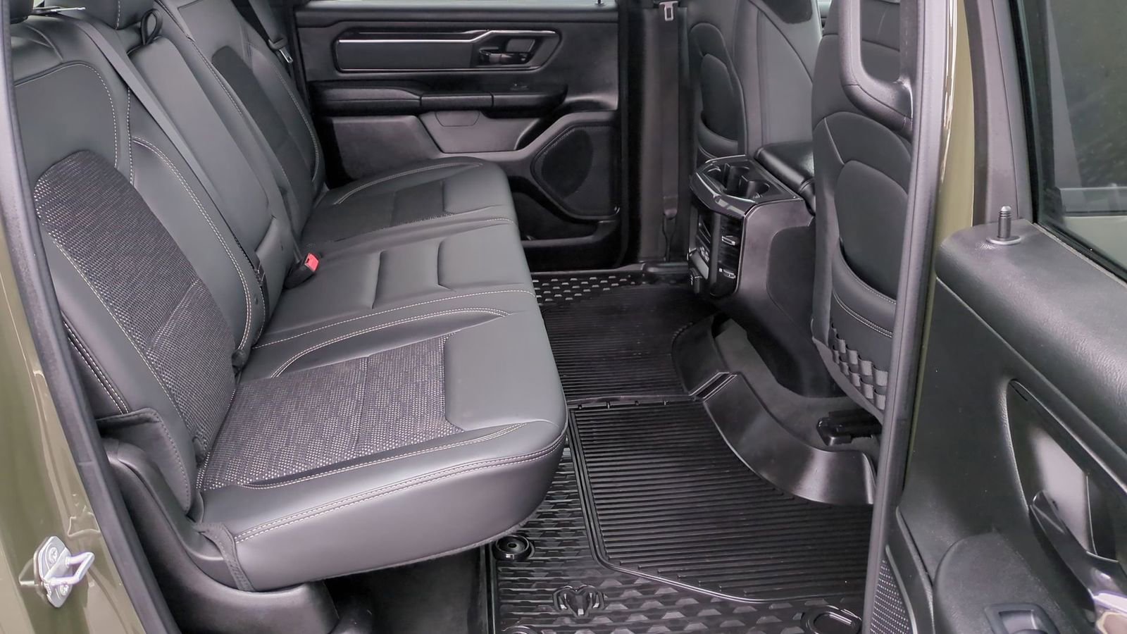 Used 2021 RAM 1500 Big Horn w/ Built-to-serve Edition image 23