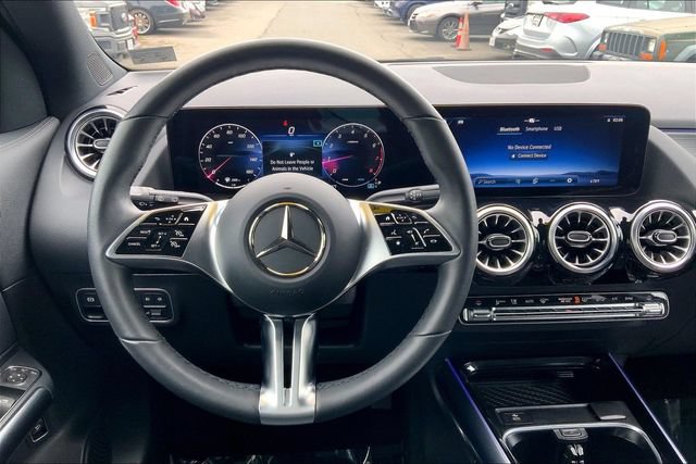 Used 2026 Mercedes-Benz GLA 250 4MATIC image 4