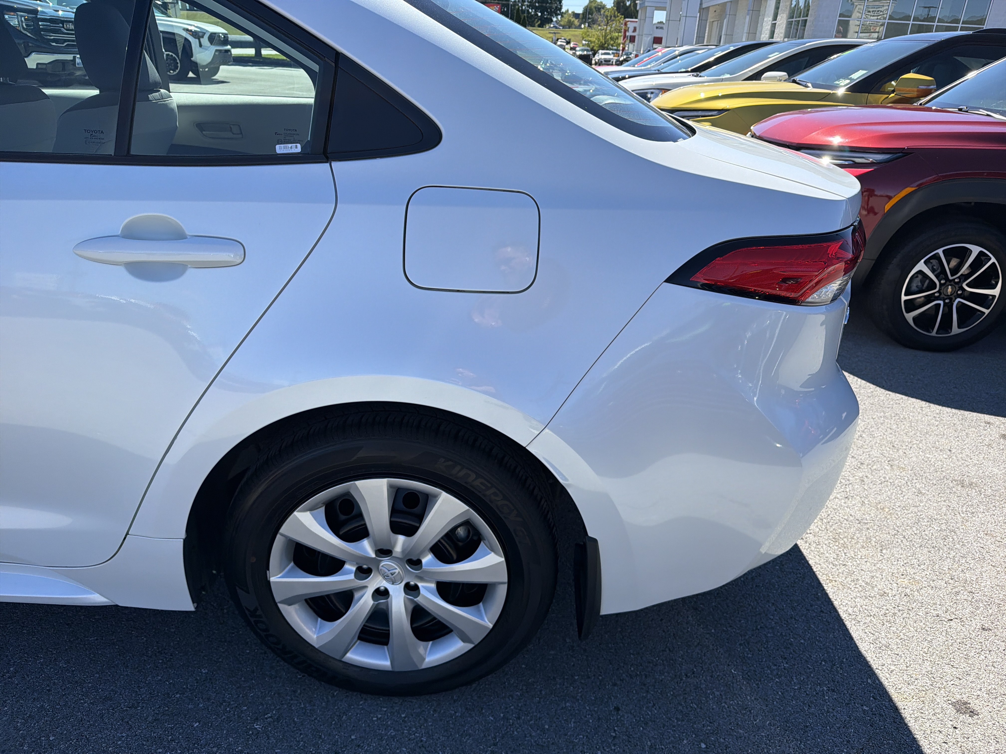 Used 2025 Toyota Corolla LE FWD image 9