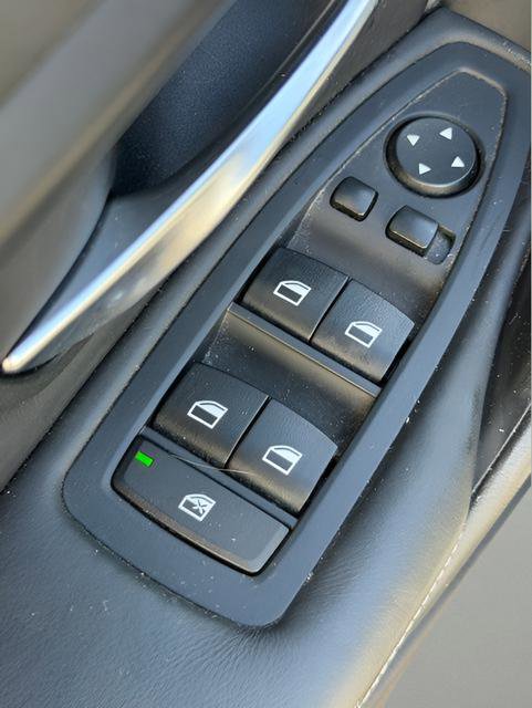 Used 2015 BMW M3 image 10