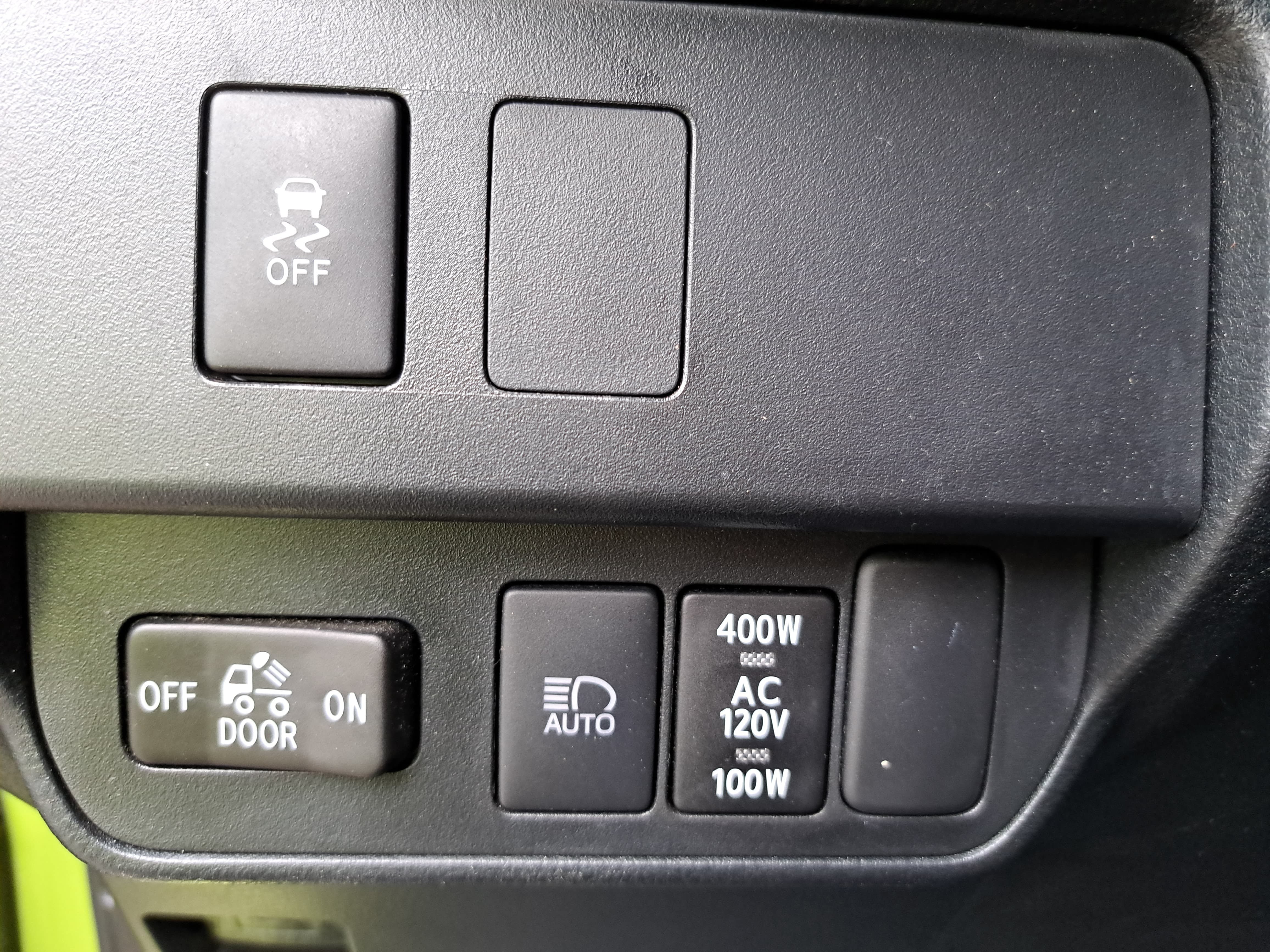 Used 2023 Toyota Tacoma TRD Off-Road w/ Technology Package AWD/4WD image 20