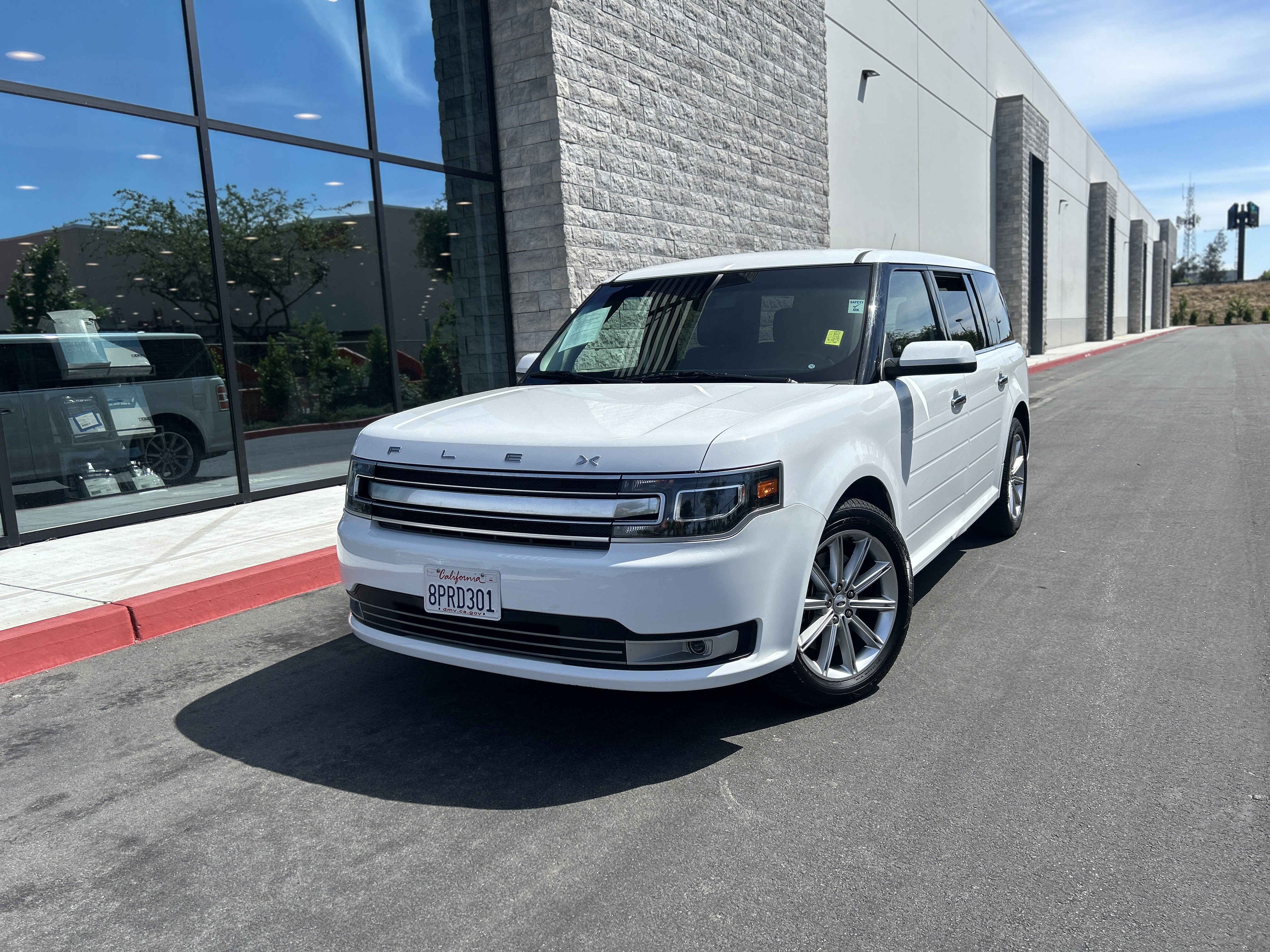 Used 2019 Ford Flex Limited image 2