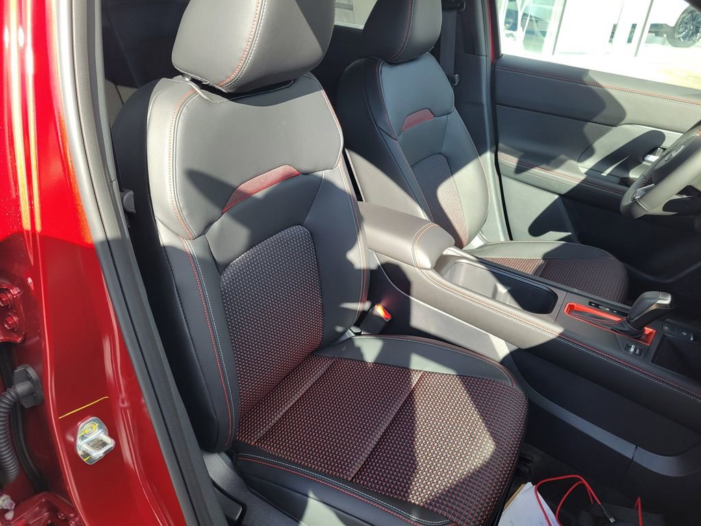 New 2026 Nissan Kicks SR w/ Cold Weather Package image 36