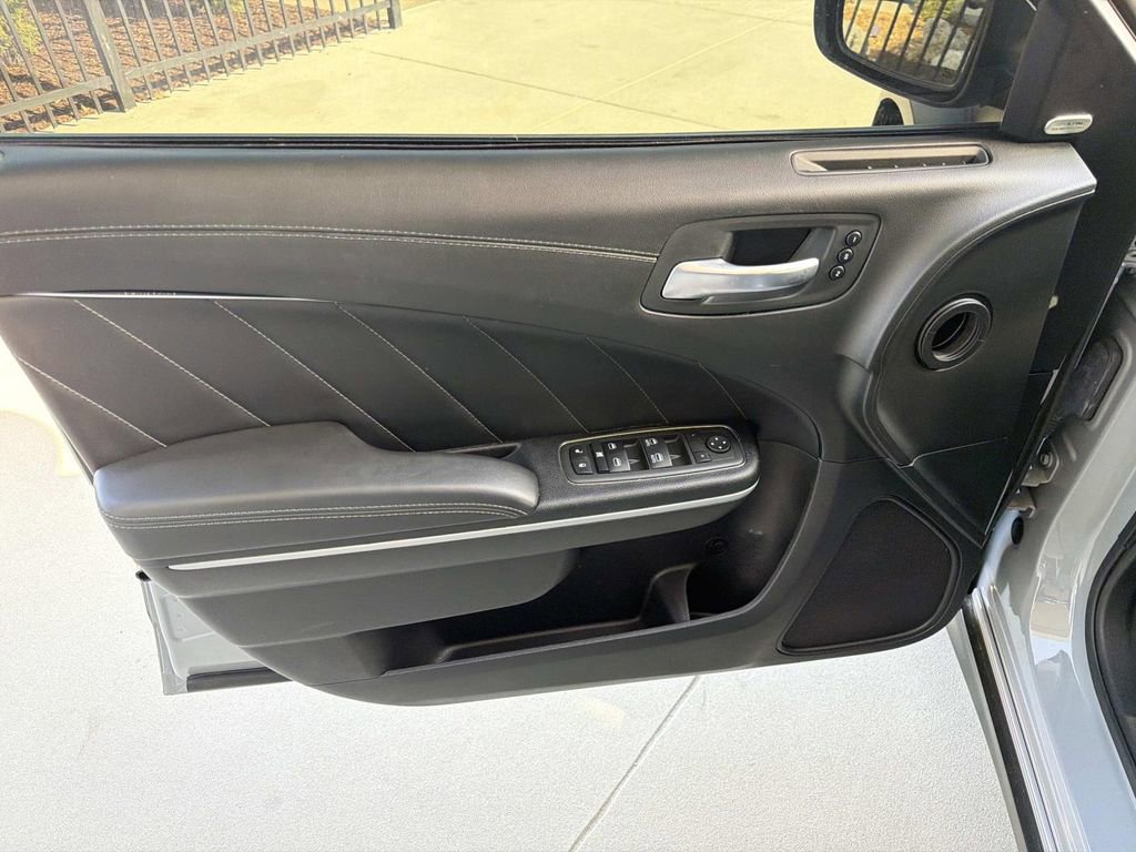 Used 2022 Dodge Charger Scat Pack RWD image 8