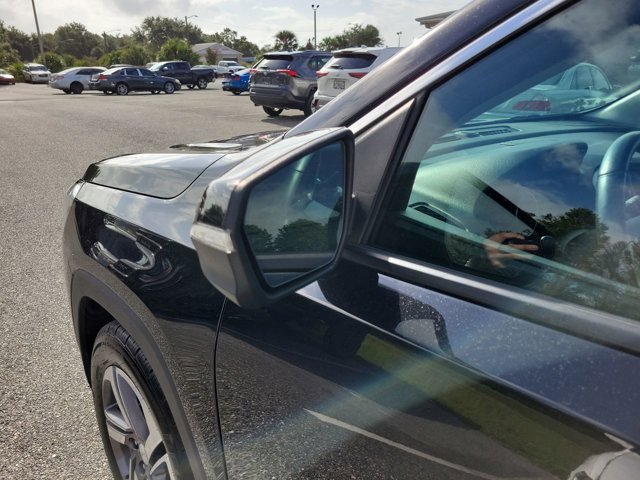 Used 2021 GMC Terrain SLT w/ Infotainment Package II image 18