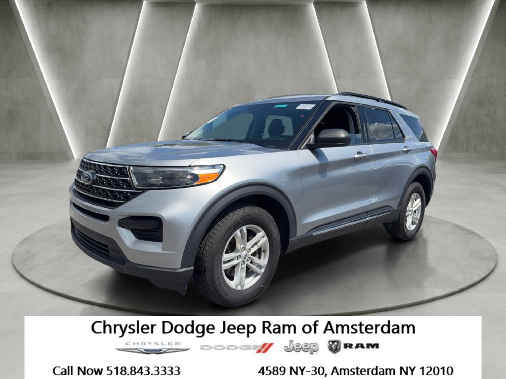 Used 2023 Ford Explorer XLT AWD/4WD image 1