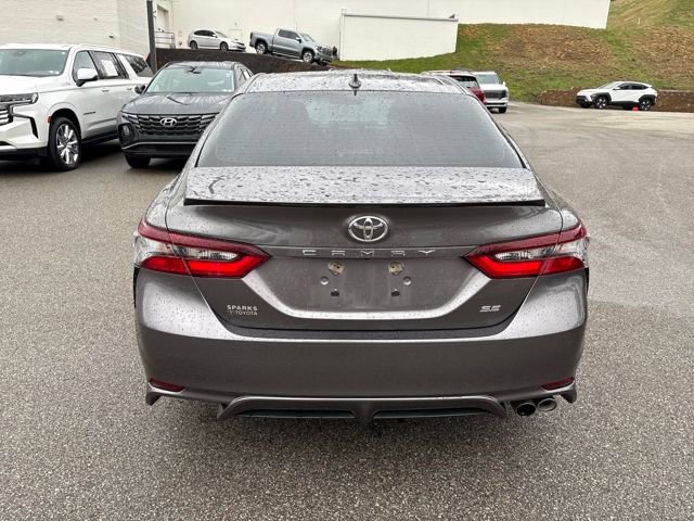 Used 2024 Toyota Camry SE image 4