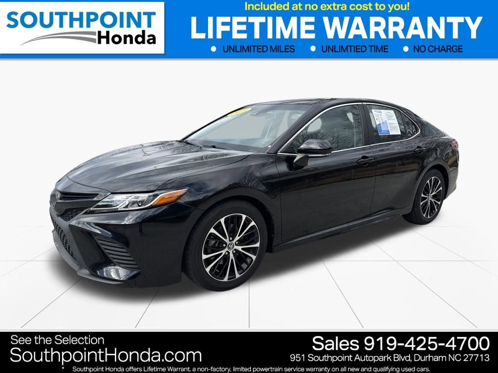 Used 2018 Toyota Camry SE image 3