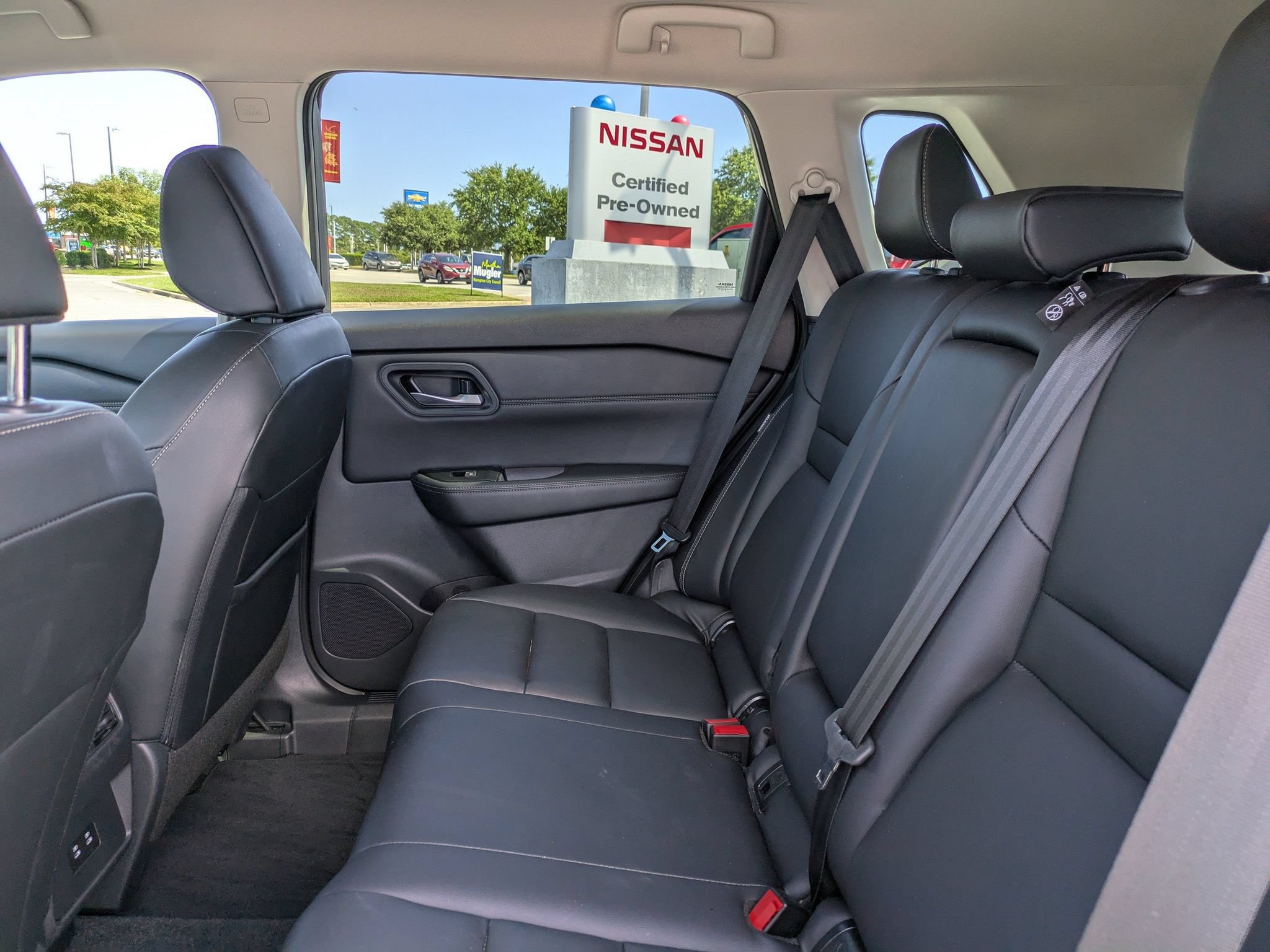 Certified 2026 Nissan Rogue SL AWD/4WD image 15