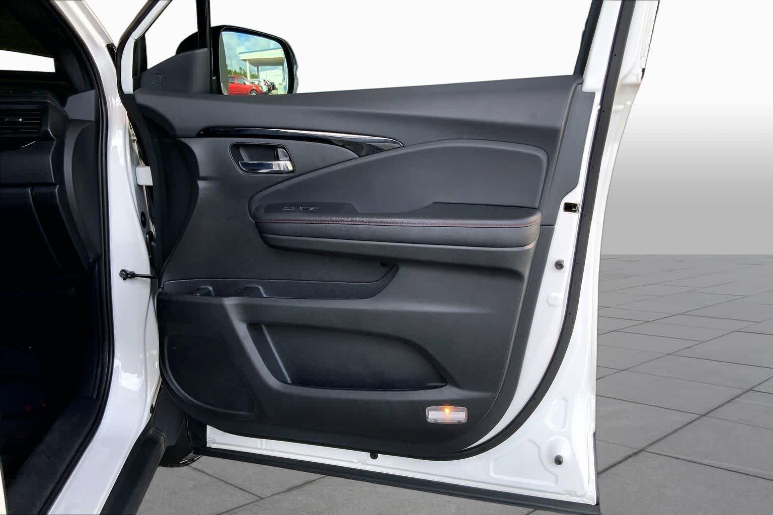 Used 2024 Honda Ridgeline Black Edition image 23