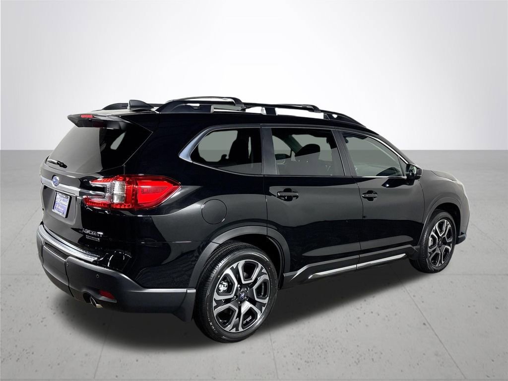 New 2025 Subaru Ascent Limited image 7