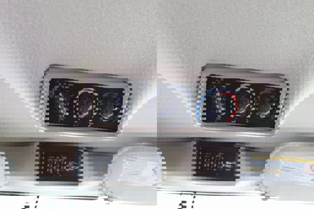 Used 2007 Chevrolet Express 1500 w/ Preferred Equipment Group image 15