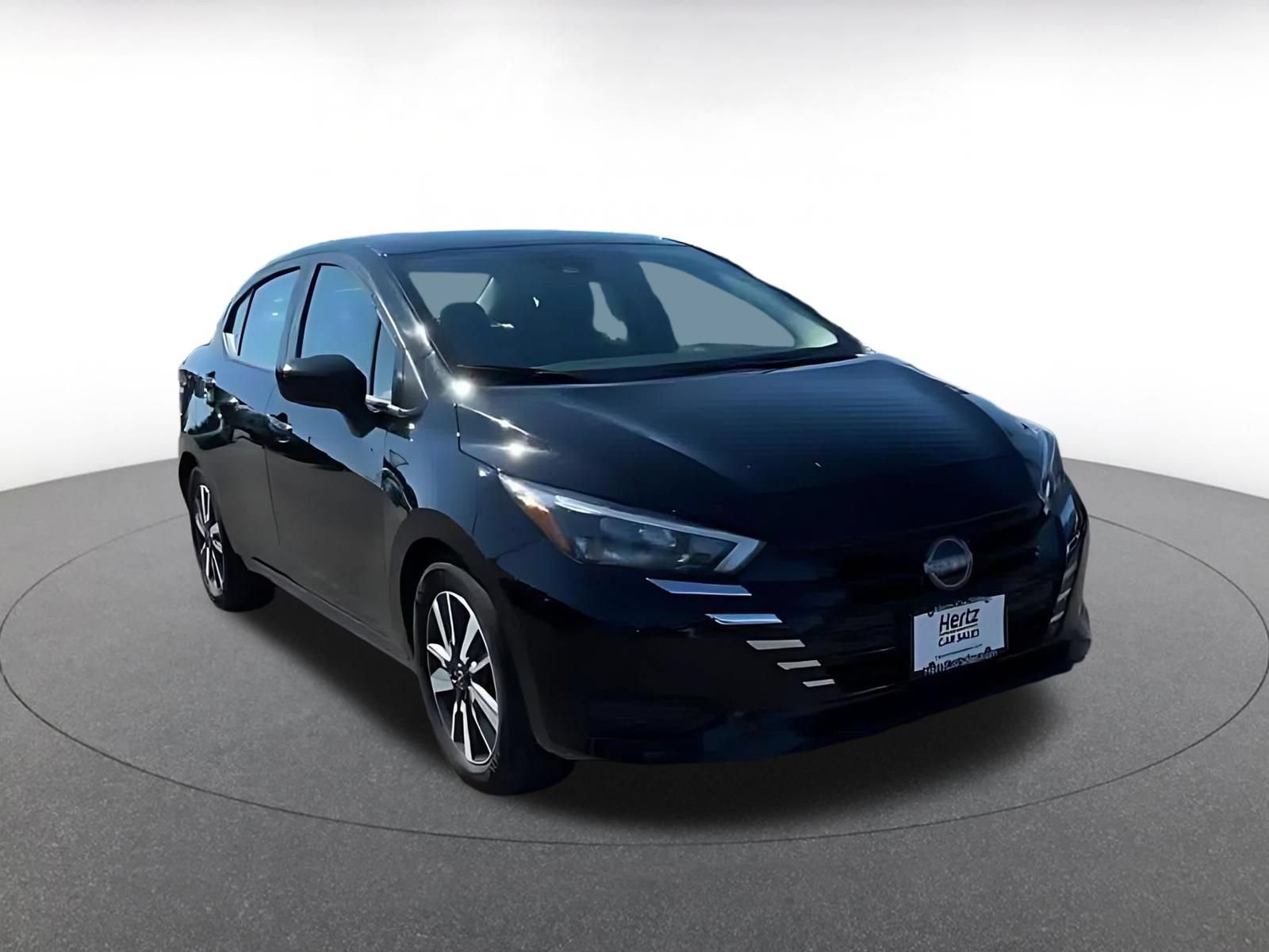 Used 2025 Nissan Versa SV FWD image 3