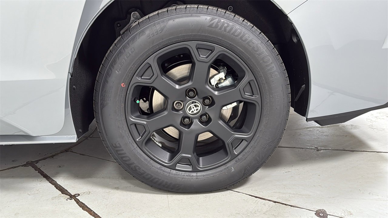 New 2026 Toyota Sienna XLE Woodland Edition image 24