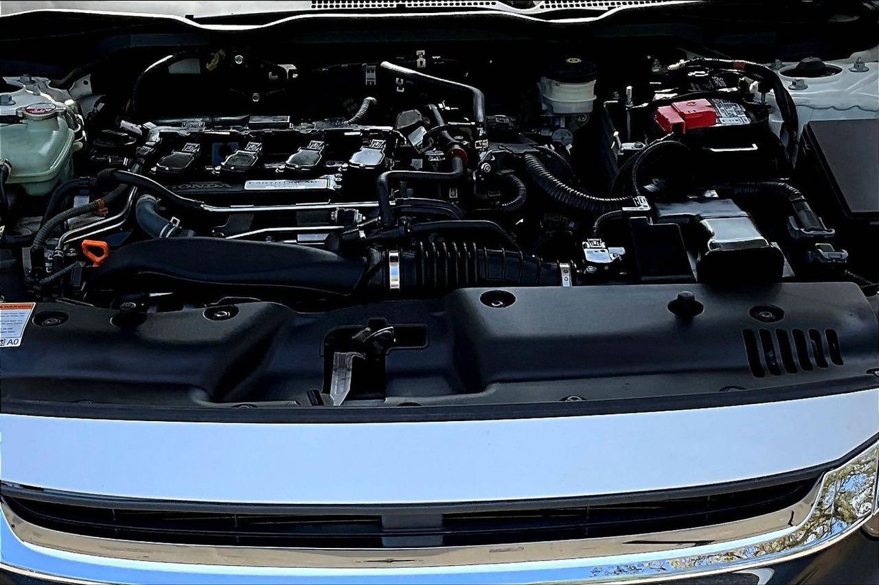 Used 2017 Honda Civic Touring image 30