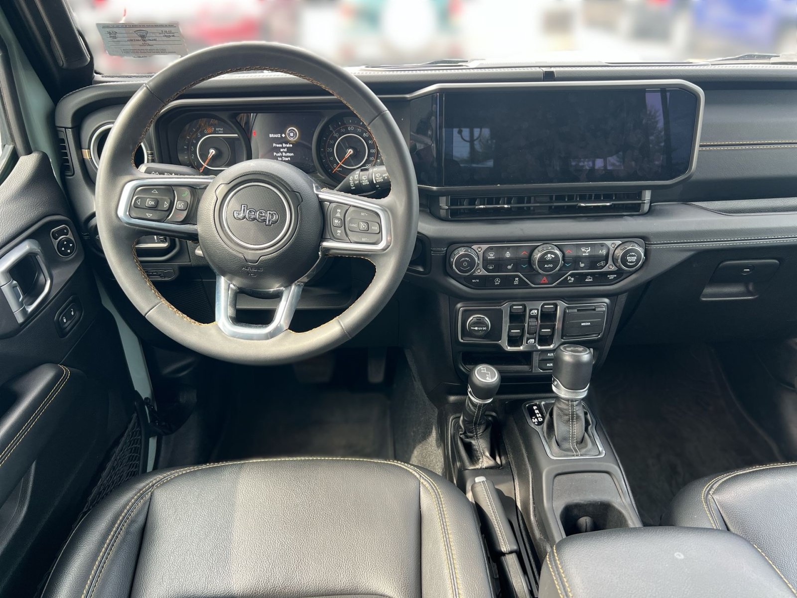 Used 2024 Jeep Wrangler Unlimited Sahara AWD/4WD image 20