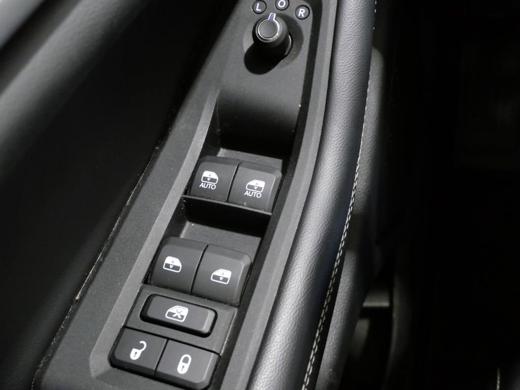 Used 2023 Jeep Grand Cherokee Limited w/ Trailer Tow Prep Group (B) image 14