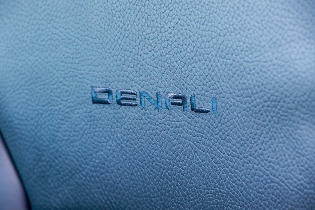 Used 2024 GMC Yukon XL Denali w/ Advanced Technology Package image 56