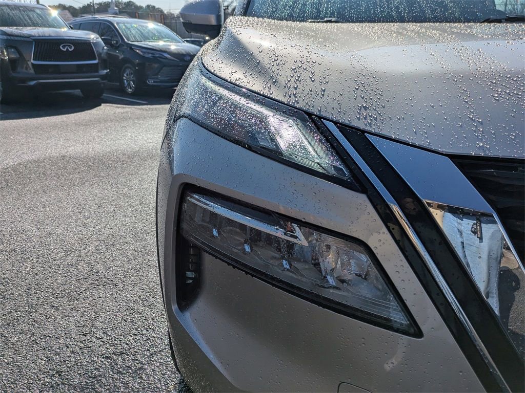 Used 2023 Nissan Rogue SL image 10