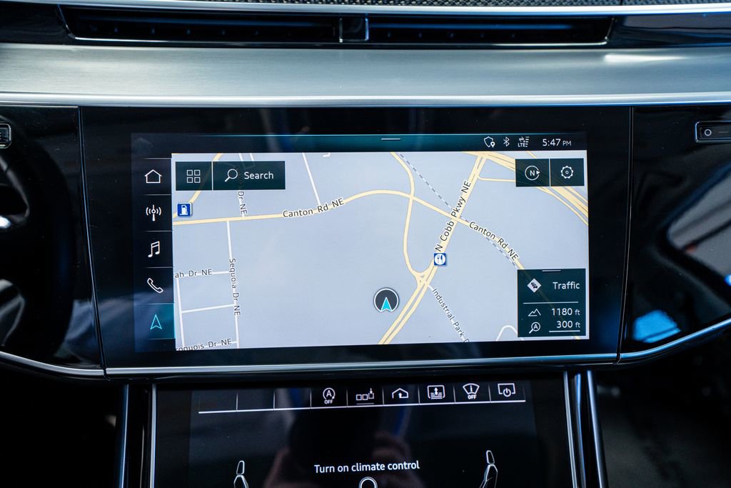 Used 2020 Audi S8 L image 43