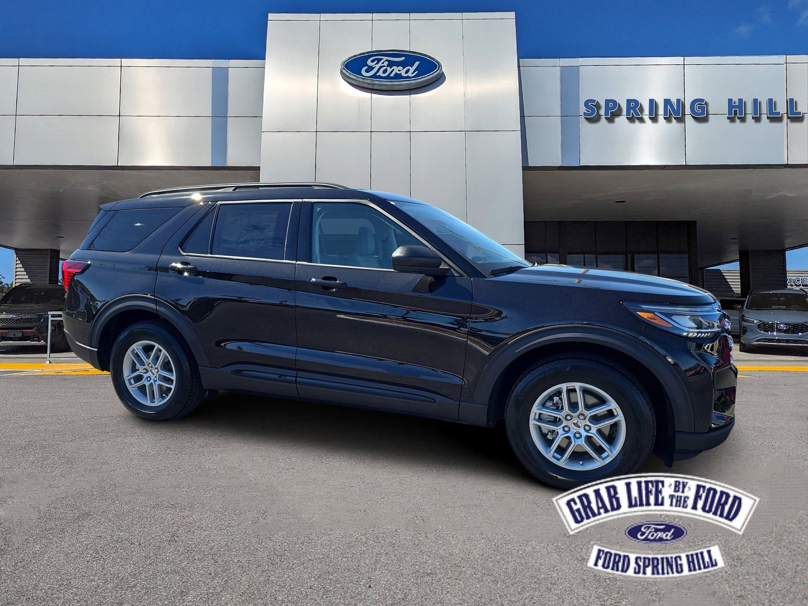 New 2026 Ford Explorer Active w/ Active Comfort Package image 1