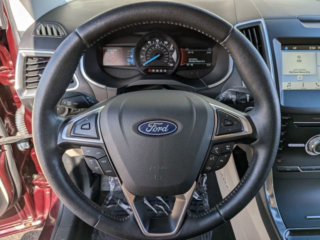 Used 2019 Ford Edge Titanium w/ Cold Weather Package FWD image 16