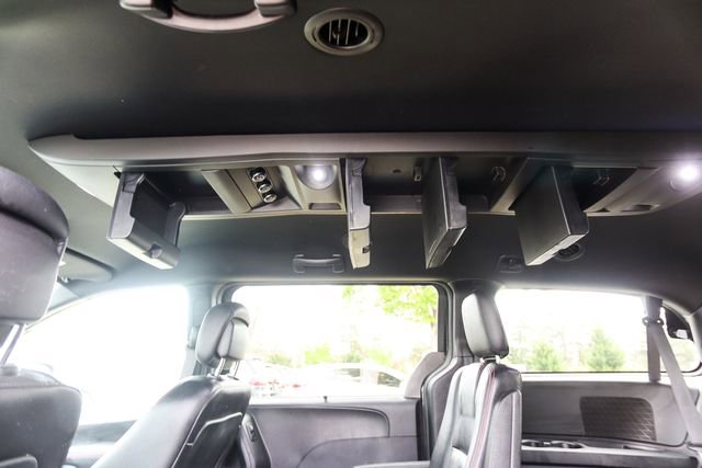 Used 2019 Dodge Grand Caravan GT image 37