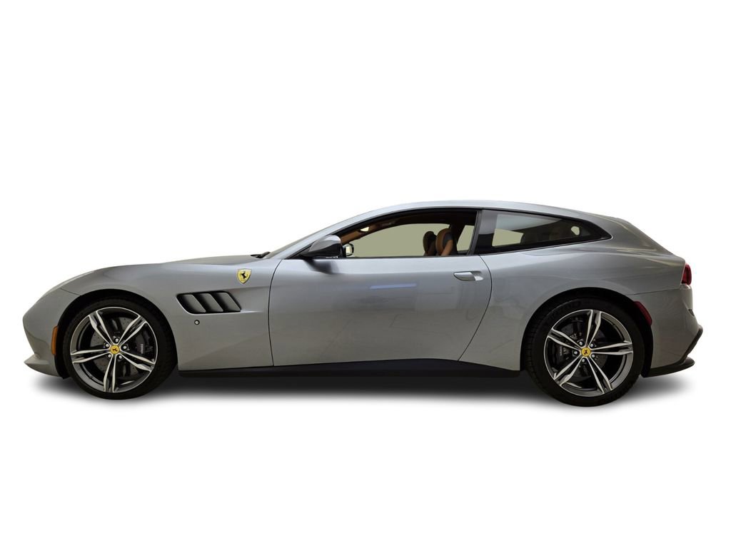 Used 2017 Ferrari GTC4Lusso AWD/4WD image 10