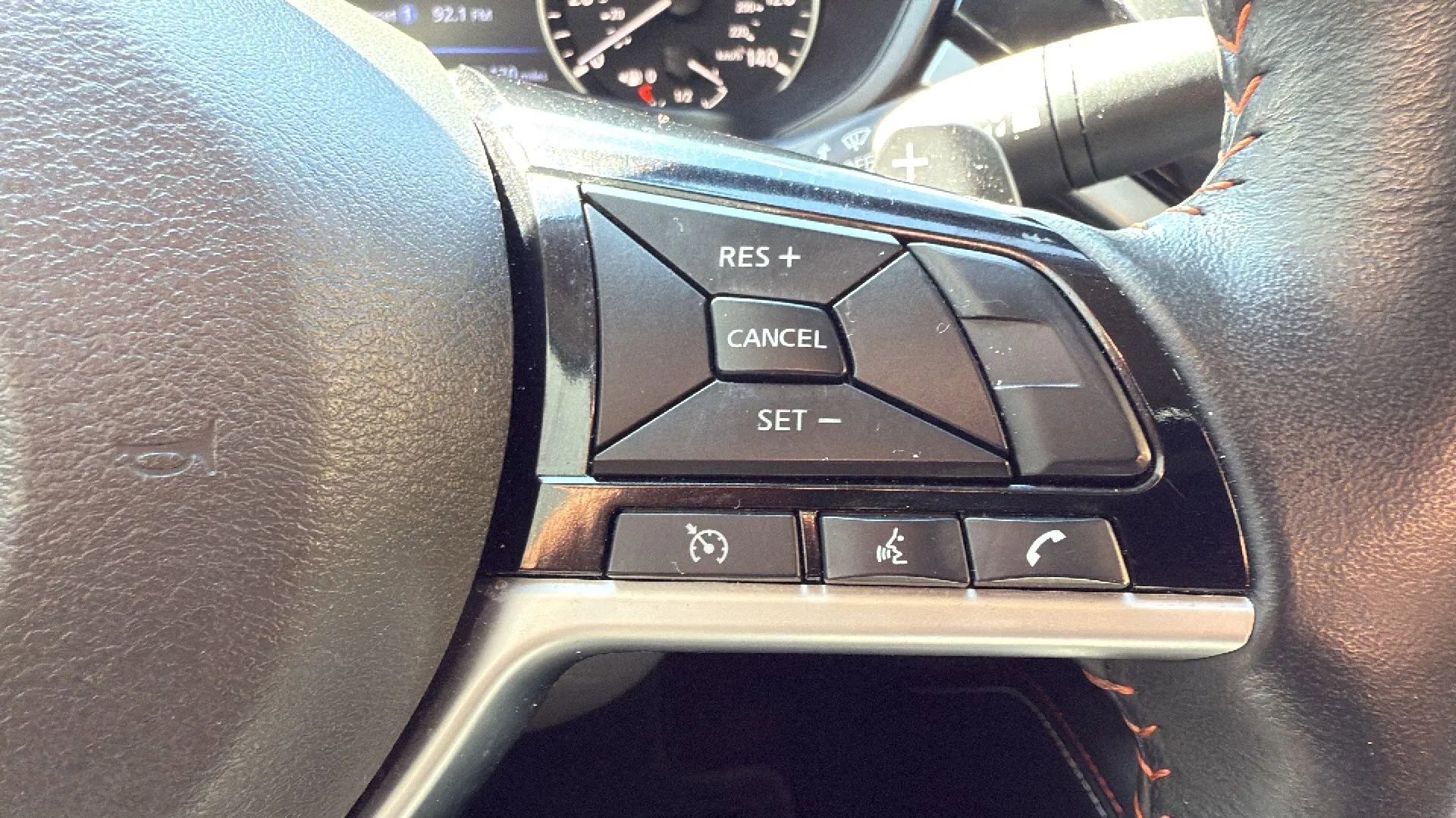 Used 2024 Nissan Altima 2.5 SR w/ SR Premium Package image 11