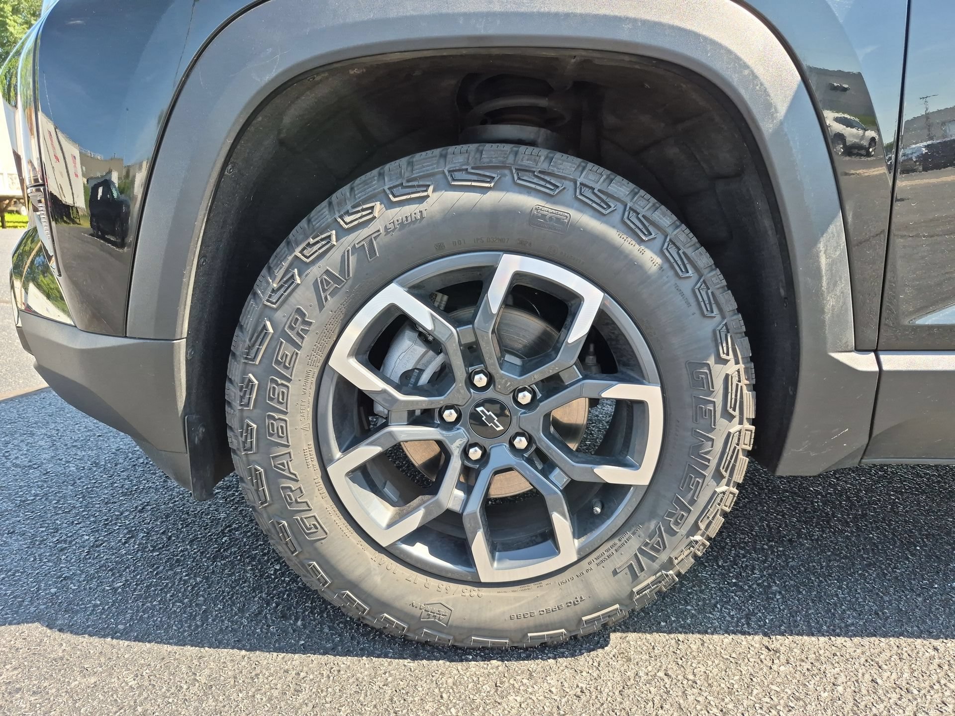 Certified 2025 Chevrolet Equinox ACTIV AWD/4WD image 33