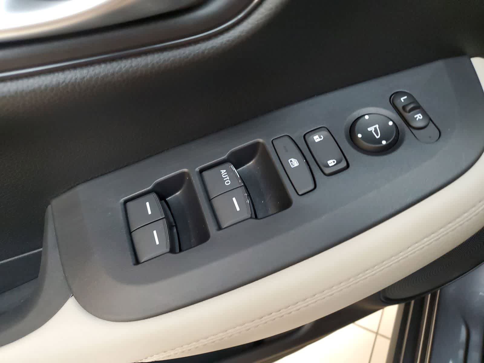 Certified 2024 Honda HR-V LX image 15