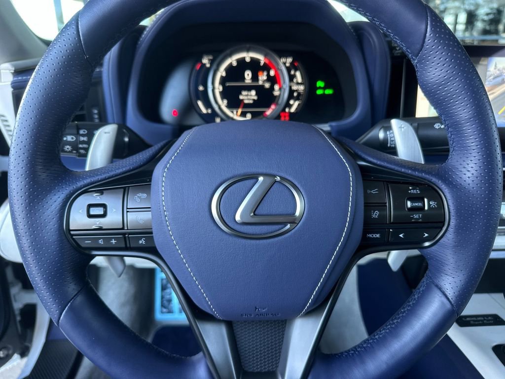 Used 2024 Lexus LC 500 Convertible image 24