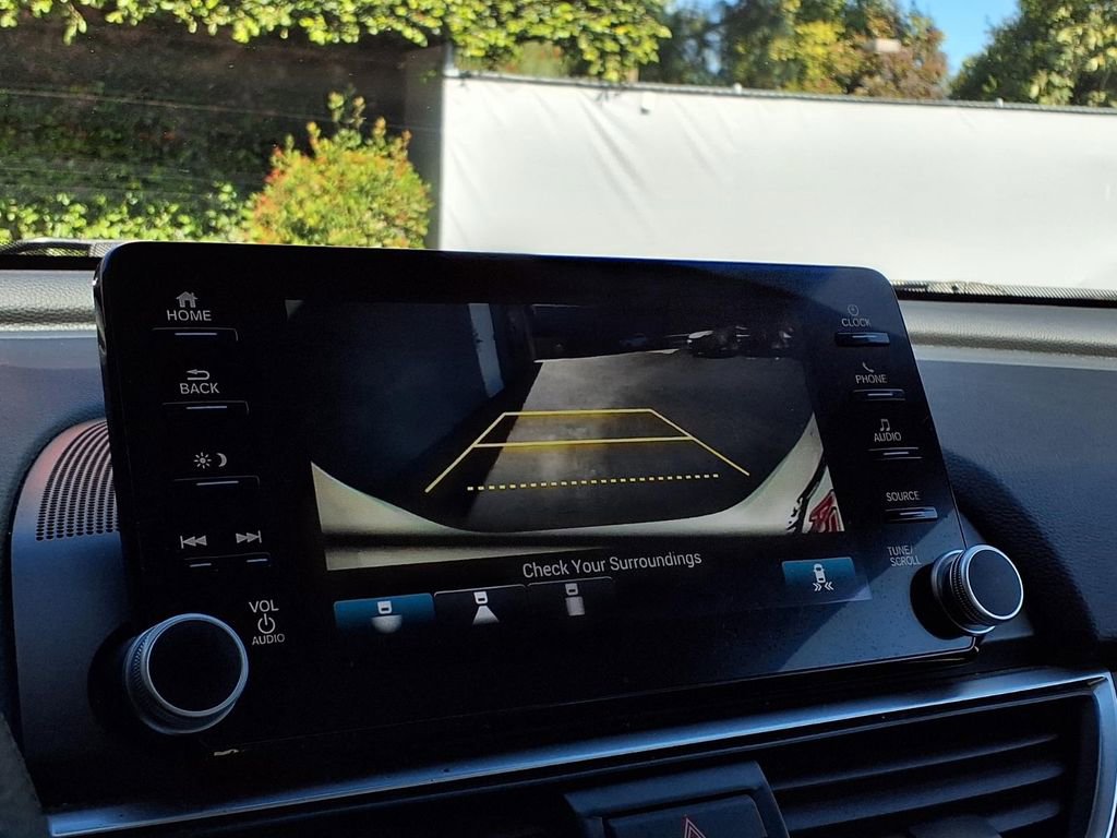 Used 2020 Honda Accord EX image 8
