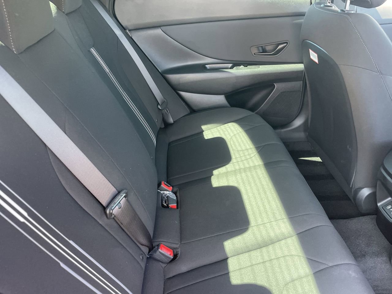 Certified 2025 Hyundai Elantra Sport image 12
