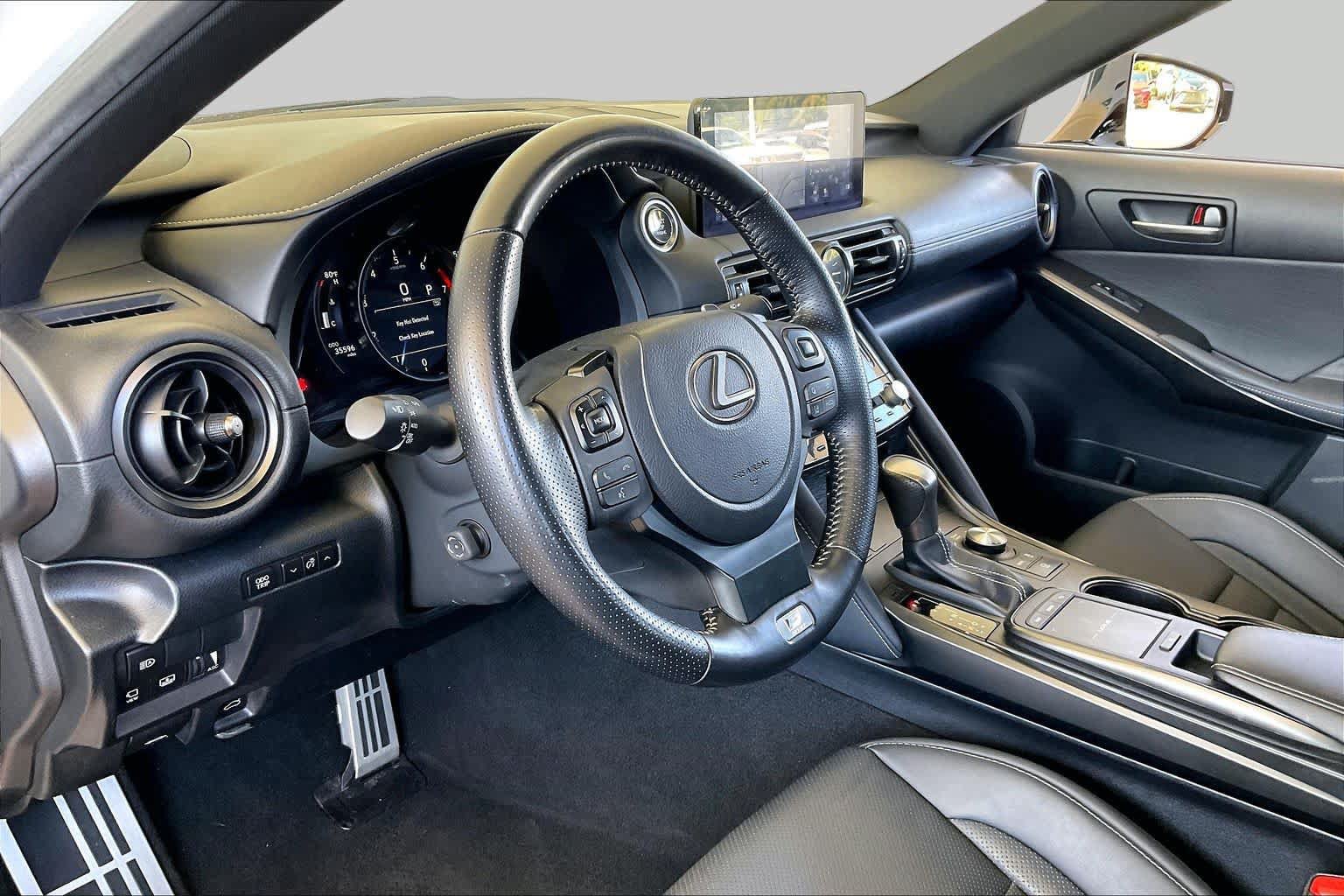 Used 2023 Lexus IS 350 F Sport RWD image 15