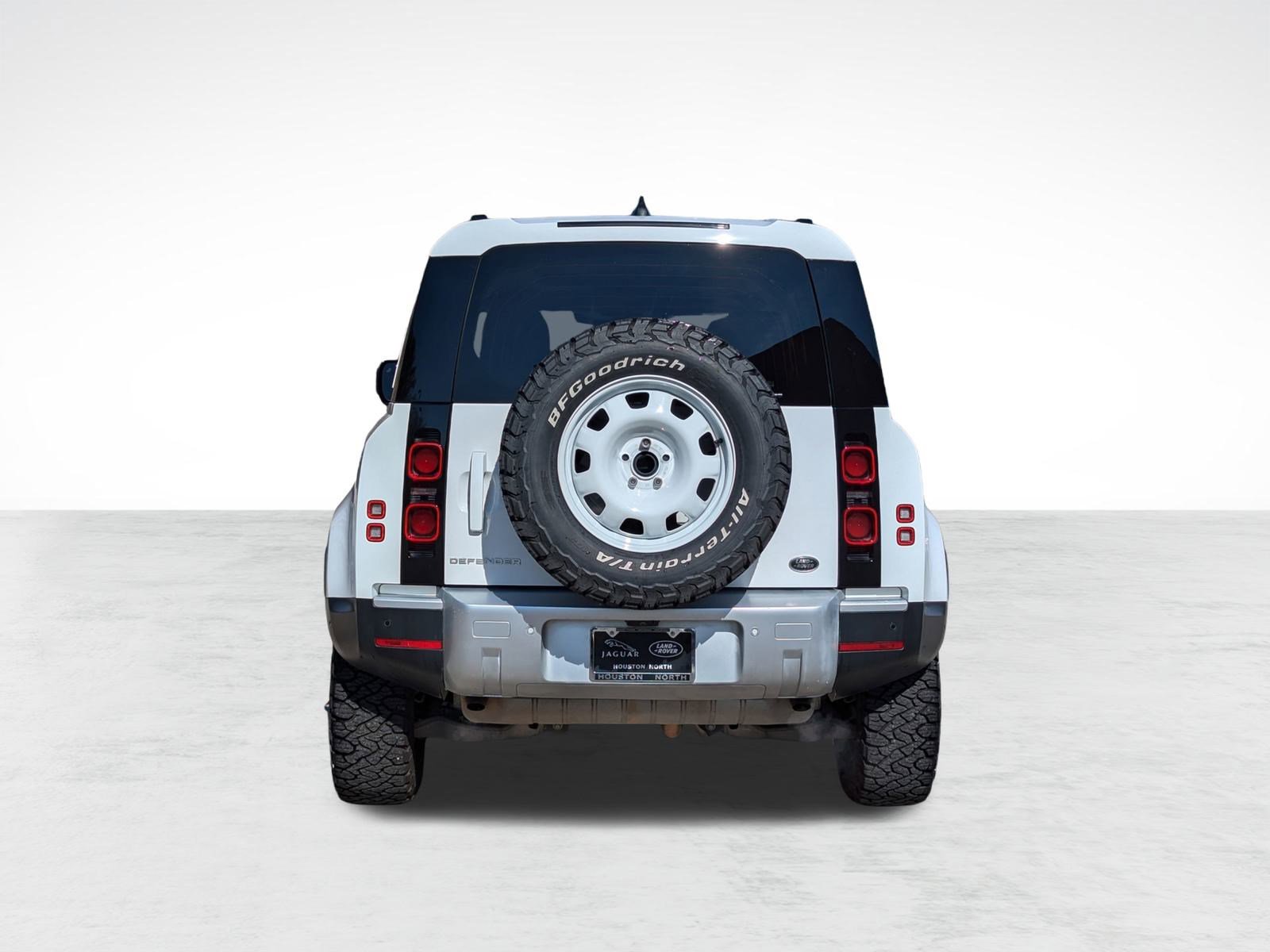 Used 2023 Land Rover Defender 110 image 10