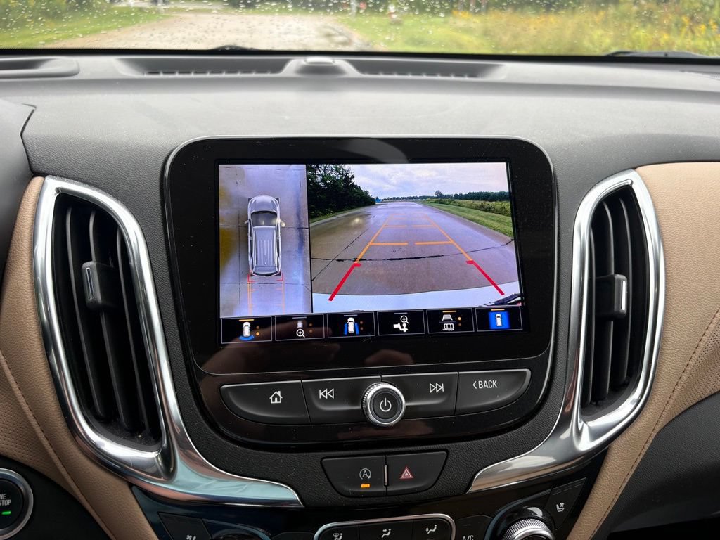 Used 2024 Chevrolet Equinox Premier FWD image 4